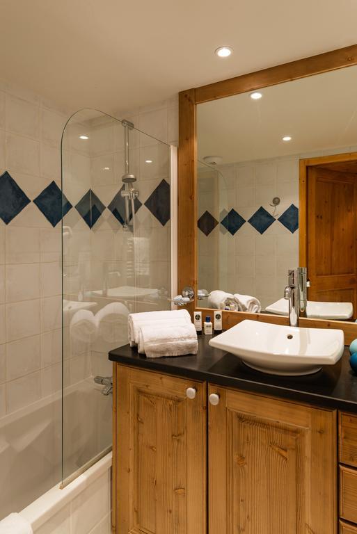 Travelski Home Premium - Residence Le Hameau Du Rocher Blanc Saint-Chaffrey Exterior foto